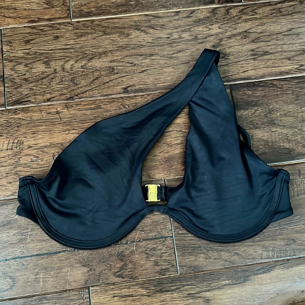 Frederick’s of Hollywood Black One Shoulder Bikini Top